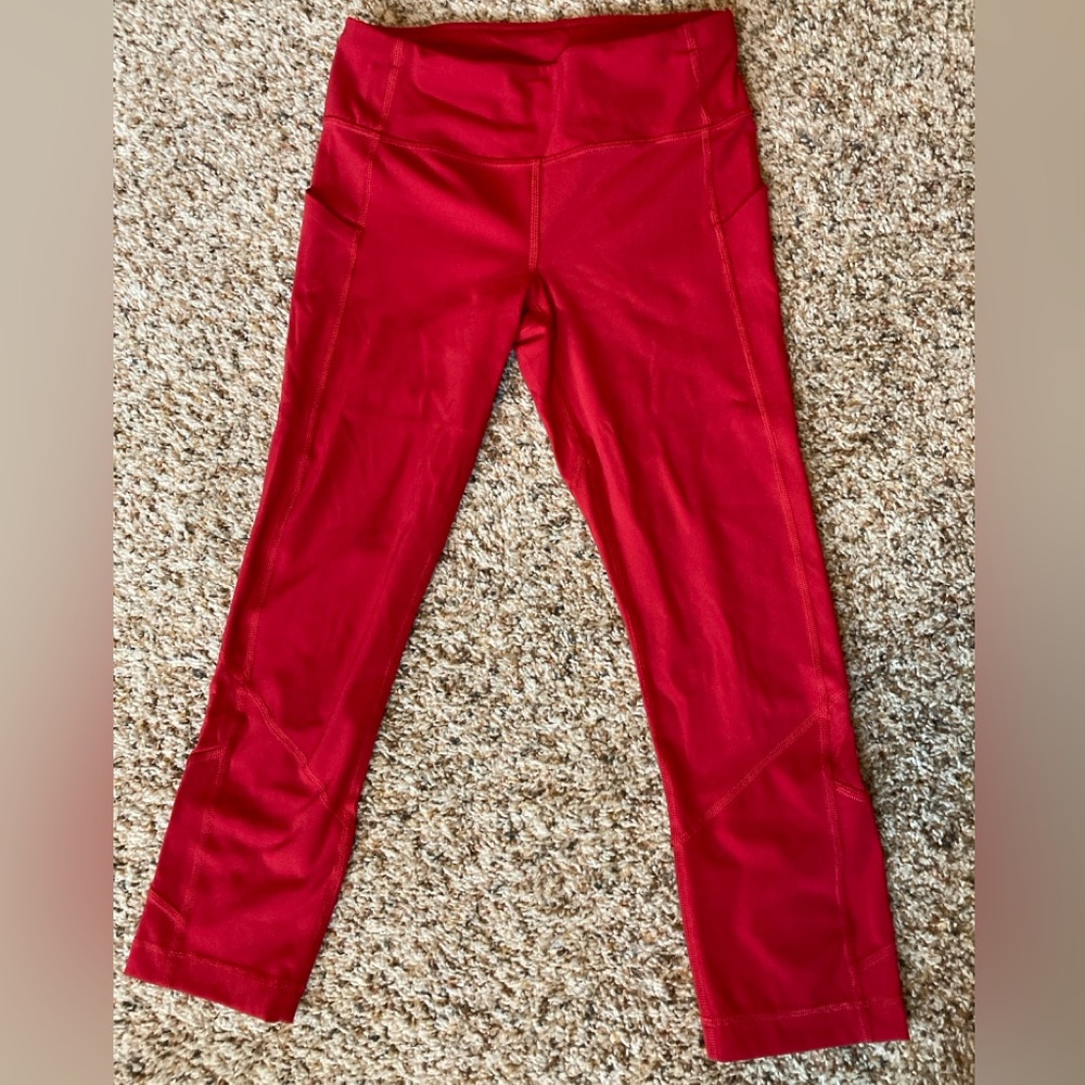 Lululemon Athletic Pace Rival HR Crop Style W6AXMS Red W Size 4